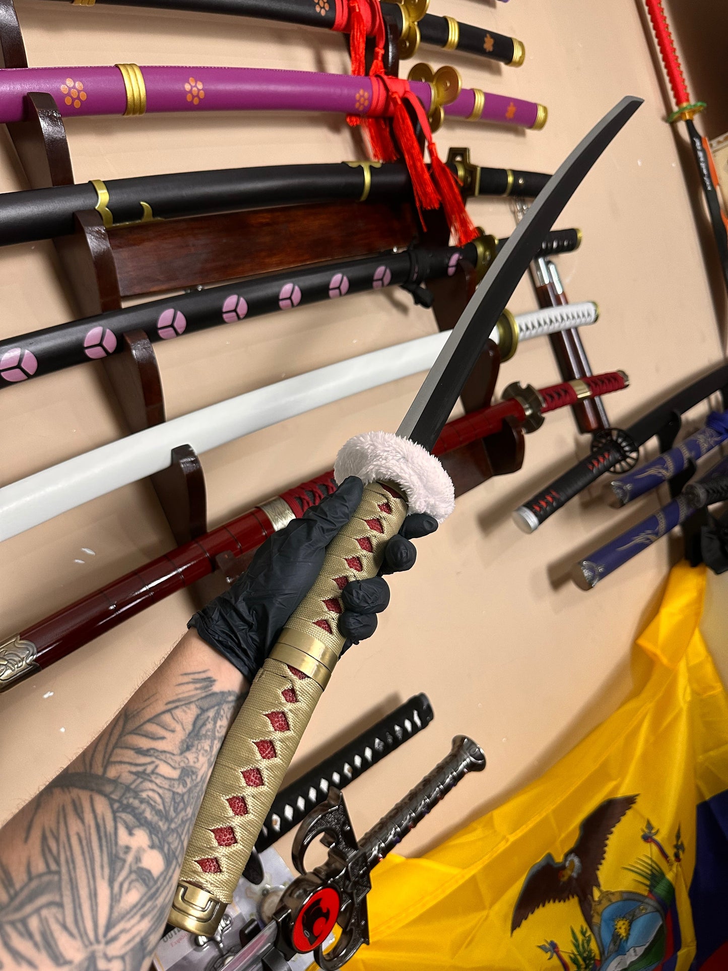 Katana Decorativa Trafalgar Law One Piece morada 1ra Version