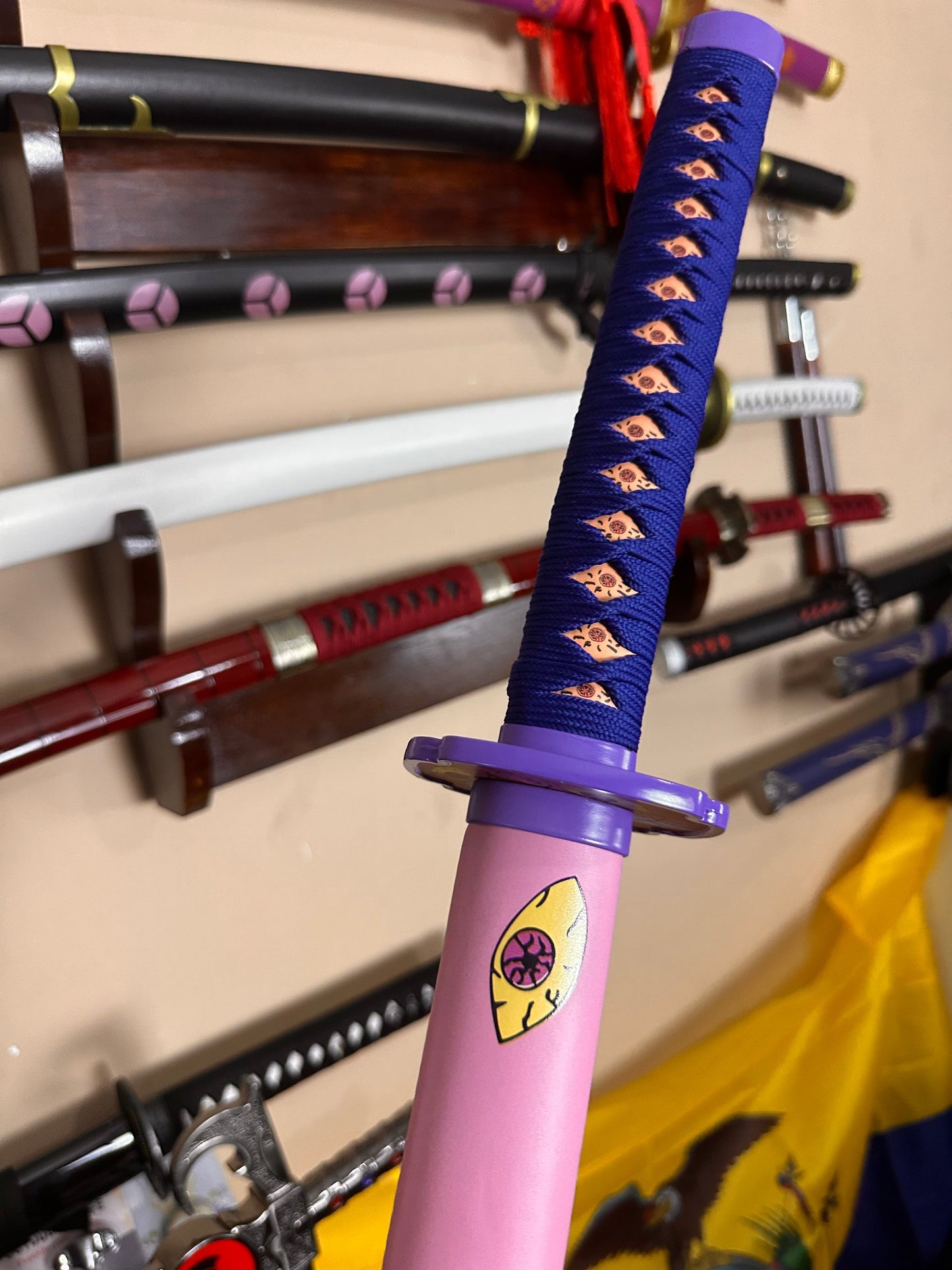Katana Decorativa Kokushibo de Tsugikuni Michikatsu Kimetsu no Yaiba